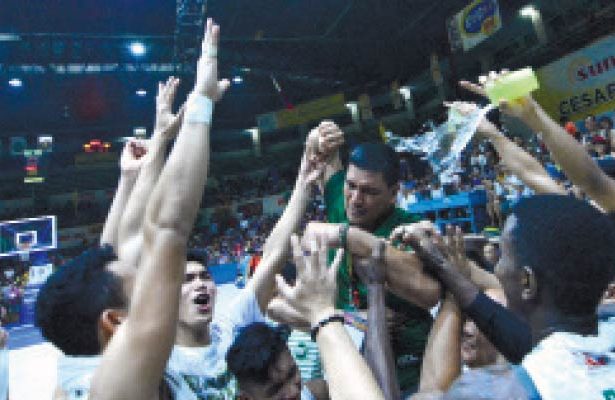 INTENSE. A teary-eyed UV coach Gary Cortes gets emotional after their Game 3 win over UC in the Cesafi collegiate finals. (SunStar Photo / Amper Campaña)